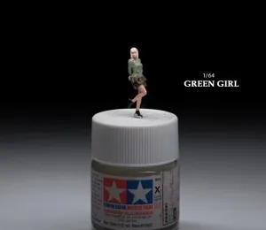 1:64 Painted Figure Mini Model Miniature Car Scenes Resin Girl Mini Skirt Lady