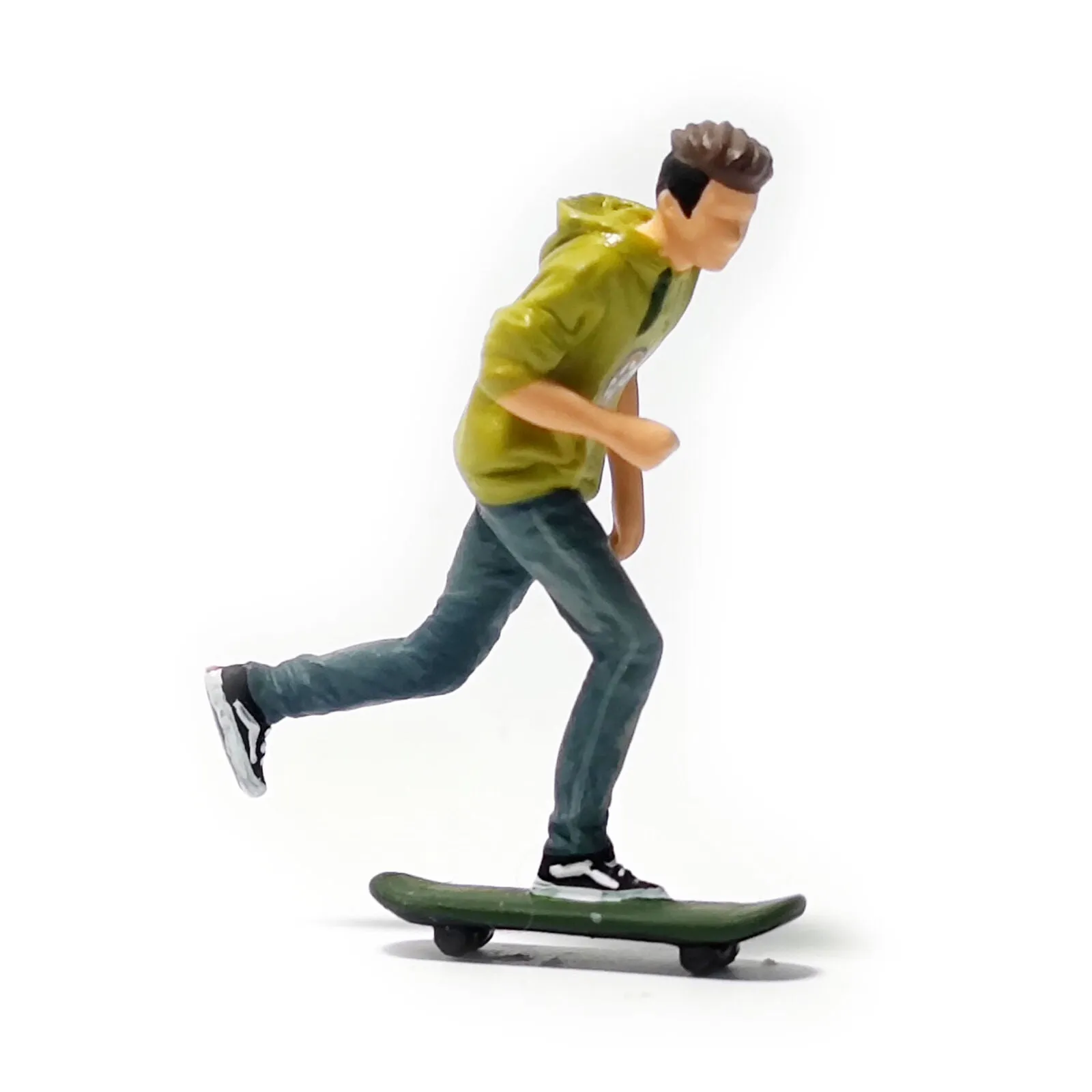 1:64 Painted Figure Mini Model Miniature Resin Diorama Sand Skate Board Couple