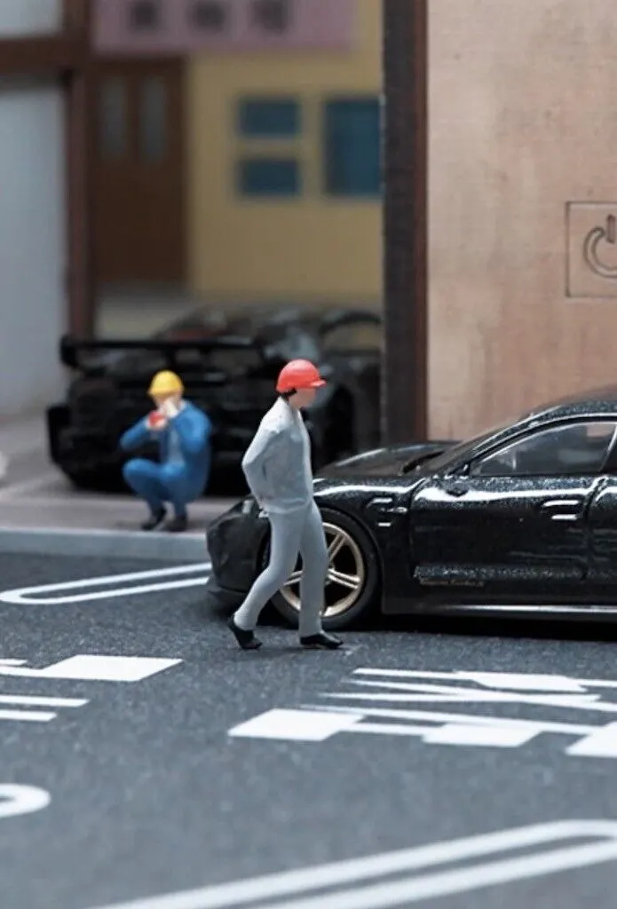 1:64 Painted Figure Mini Model Toy Miniature Car Scenes Resin Man Worker in Grey