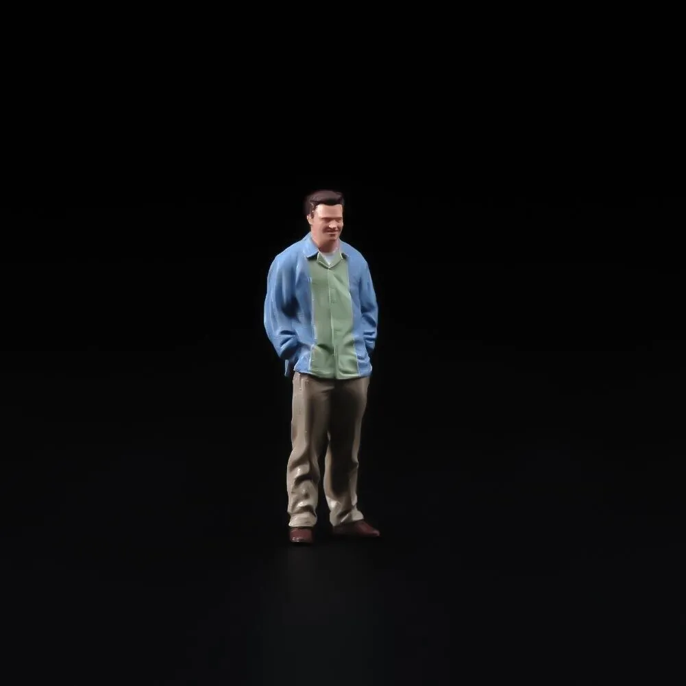 1:64 Painted Figure Model Miniature Resin Diorama Sand Caual Man Standing Toy New