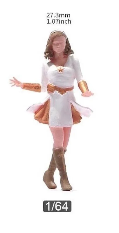 1:64 Painted Unpainted Figure Model Miniature Resin Diorama Sand Walking Lady