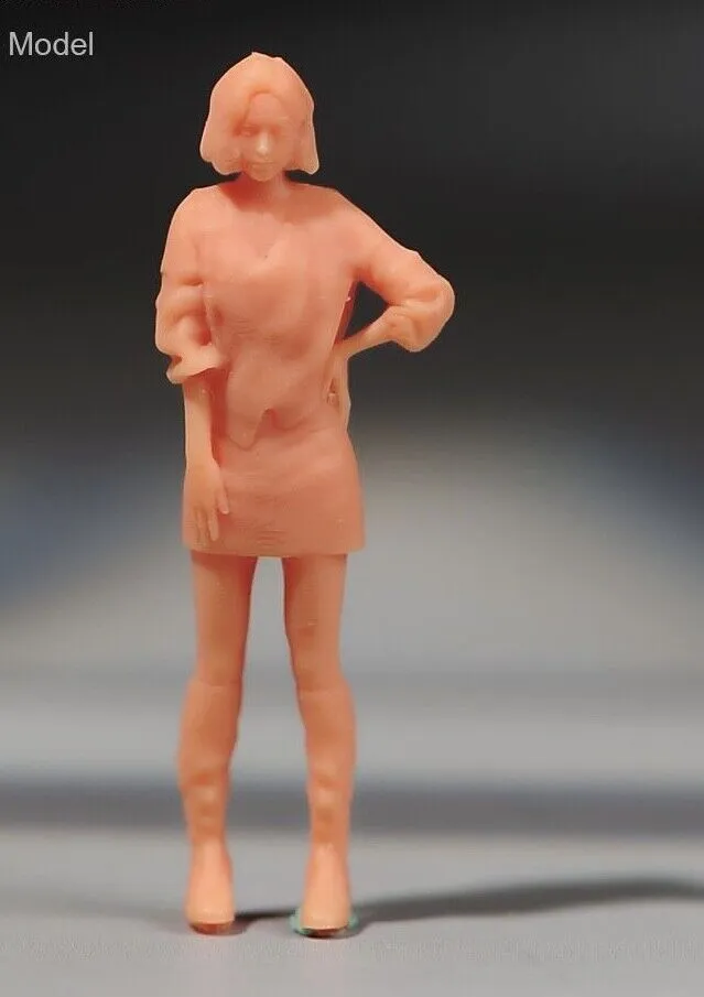 1:64 Painted Unpainted Figure Model Miniature Resin Diorama Short Hair Girl Sand New