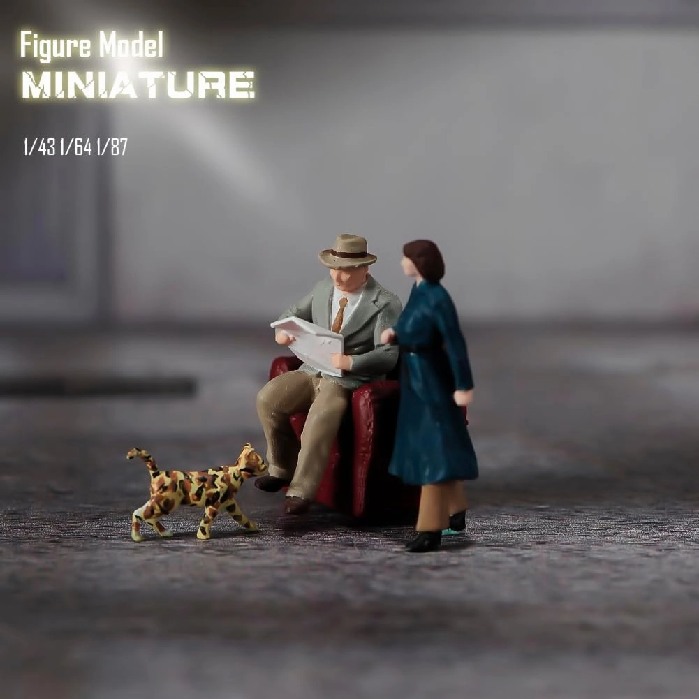 1:43 Scale Miniatures Figurine Hand Painted Tiny People Resin Diorama Figures Action Figure for Cars Vehicles Landscapes Photography Props Ornament (Newspaper Reading Man)