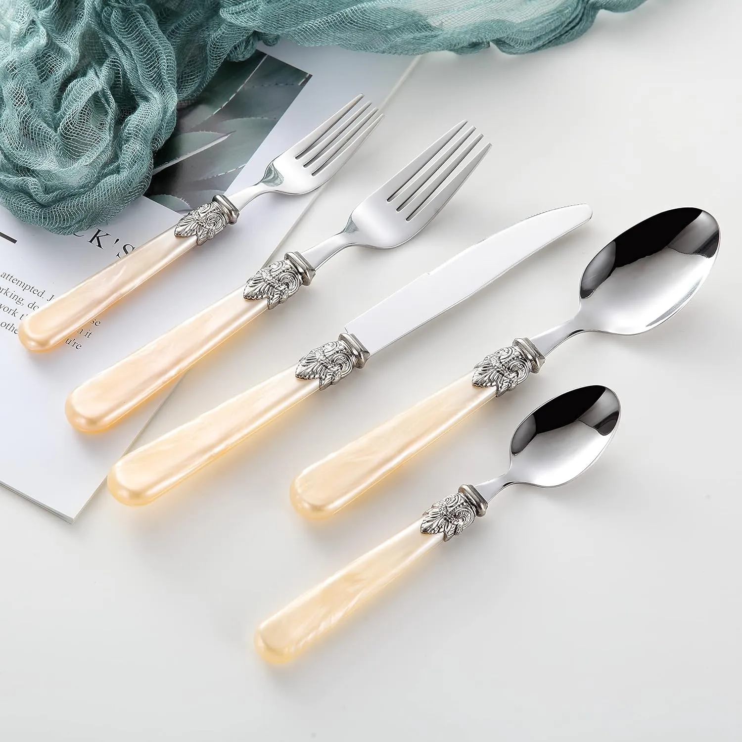 20 pieces 18/10 Stainless Steel Silverware Sets With Champagne Handle,Vintage Cutlery Sets,Sliverware set Service for 4,Dishware Safe (20,champagne)