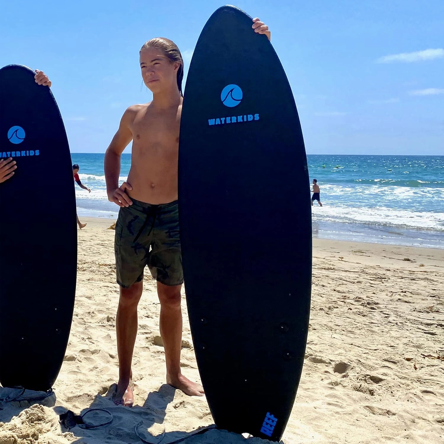 5'6 Reef Kids Surfboard & Leash, Perfect for Learning How to Surf, Made for Kids, Classic Fish Shape Beginner Surfboard, Soft Top Surfboard with Foam Core, Easy to Catch Waves & Progress