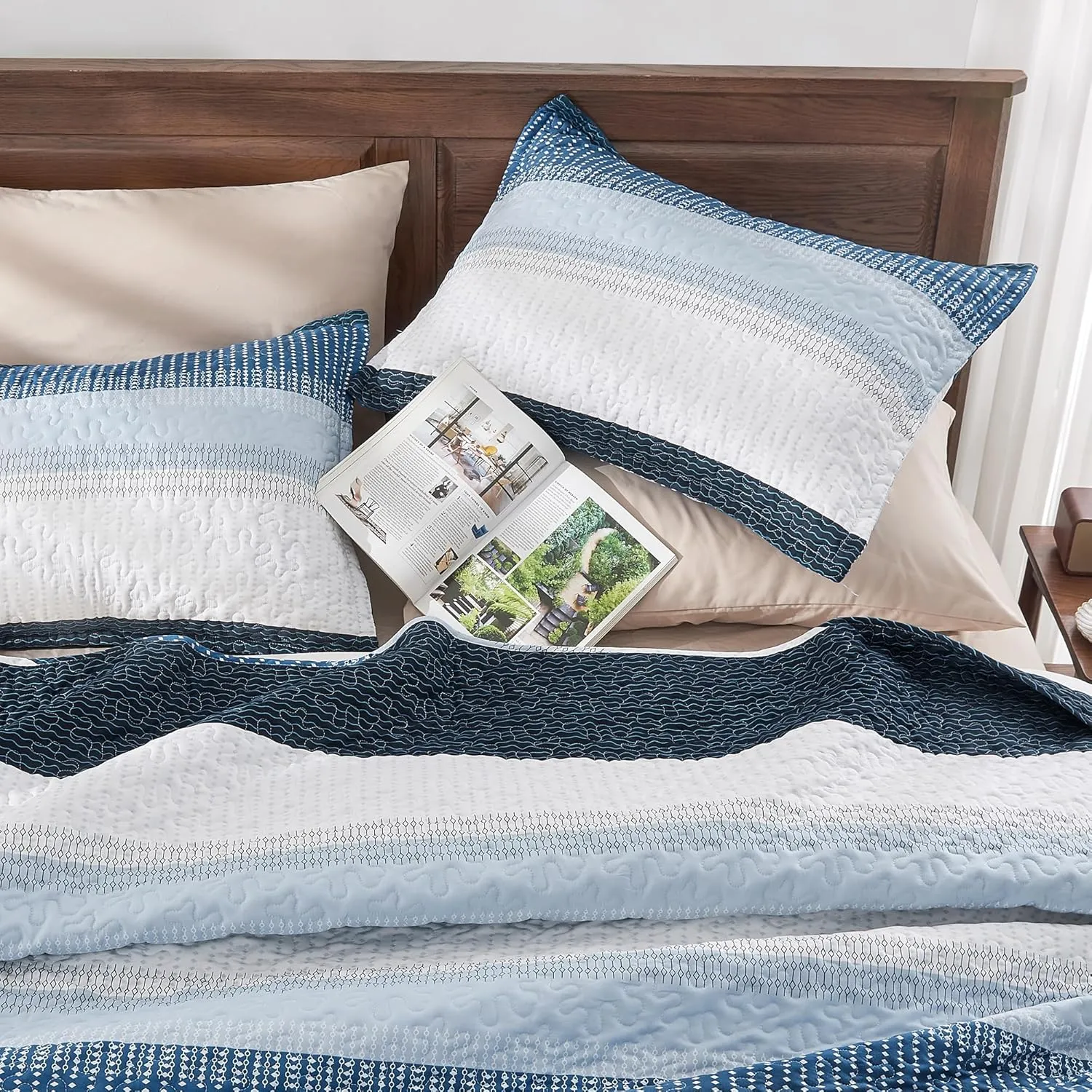 Andency Navy Blue Striped Quilt Set Cal King(104x112Inch), 3 Pieces (1 Quilt and 2 Pillowcases) Patchwork Bedspread Coverlet Set, Soft Lightweight Quilted Bedding Set