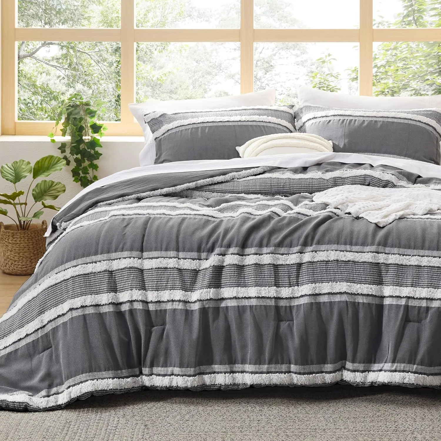 Bedsure Boho Comforter Set King - Dark Grey Jacquard Bedding King Size, 3 Pieces Farmhouse Shabby Chic Embroidery Bed Set, Soft Fluffy Tufted Striped Comforter for All Seasons