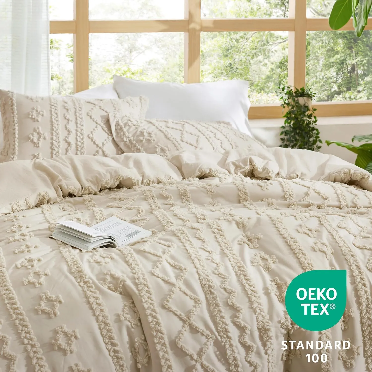 Bedsure Tufted Boho Comforter Set California King Size - Beige Boho Bed Set, GentleSoft™ 3 Pieces Farmhouse Shabby Chic Embroidery Bedding, Gifts for Woman, Soft Jacquard Comforter for All Seasons