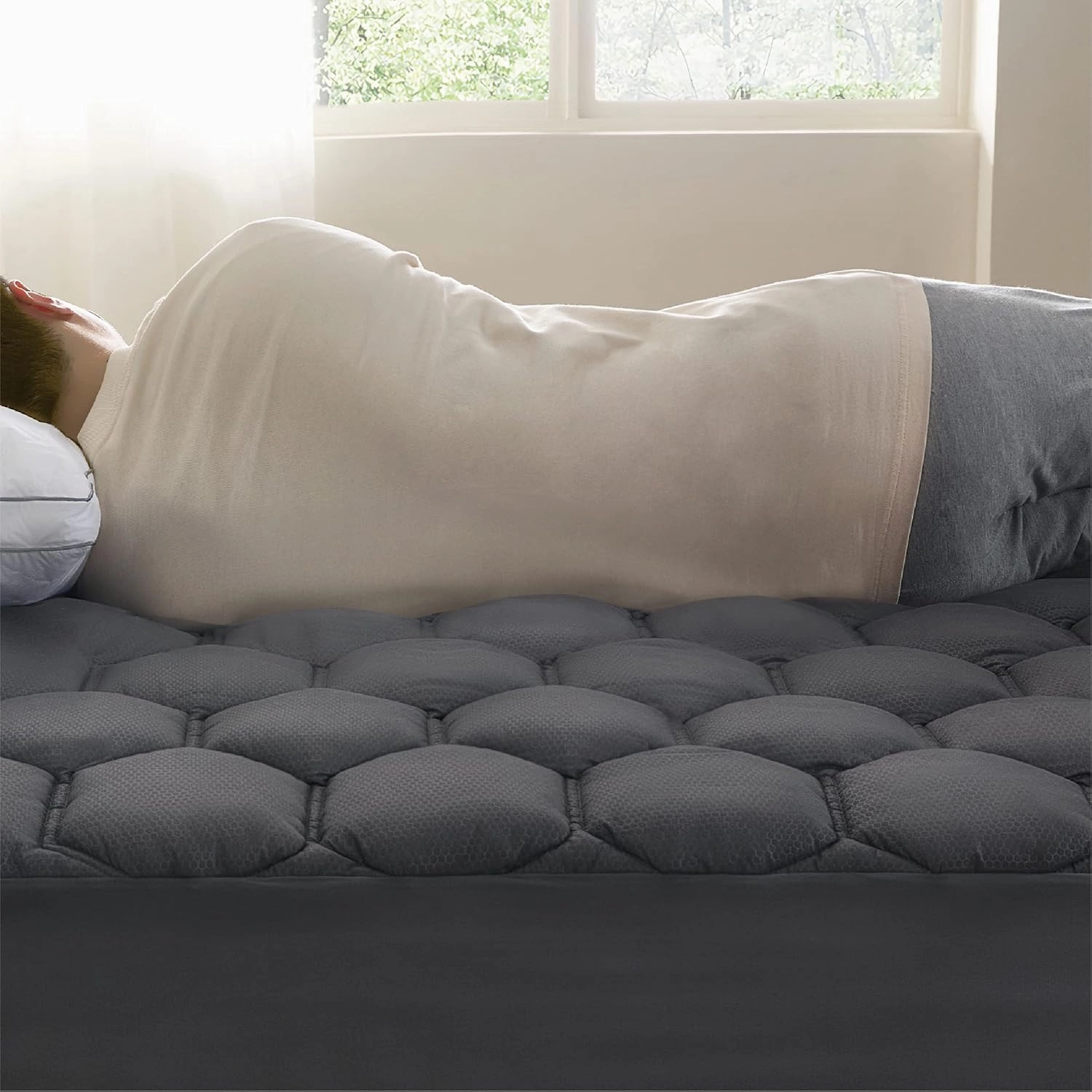 Bedsure Grey Queen Mattress Pad - Quilted Fitted Mattress Topper Protector with 8-21 Inches Deep Pocket, Noiseless Breathable Bed Cover Padded, Machine Washable, Grey, 60x80 Inches