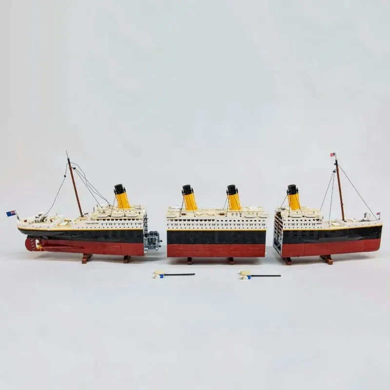 Building Blocks MOC RMS Titanic Steam Ship Boat Bricks Toys