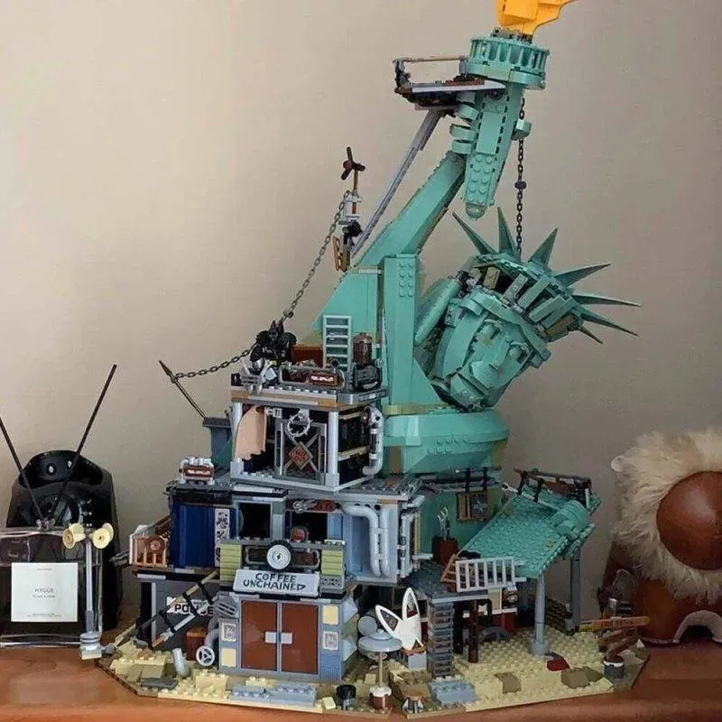 Building Blocks Welcome Apocalypseburg Statue Of Liberty Bricks Toy