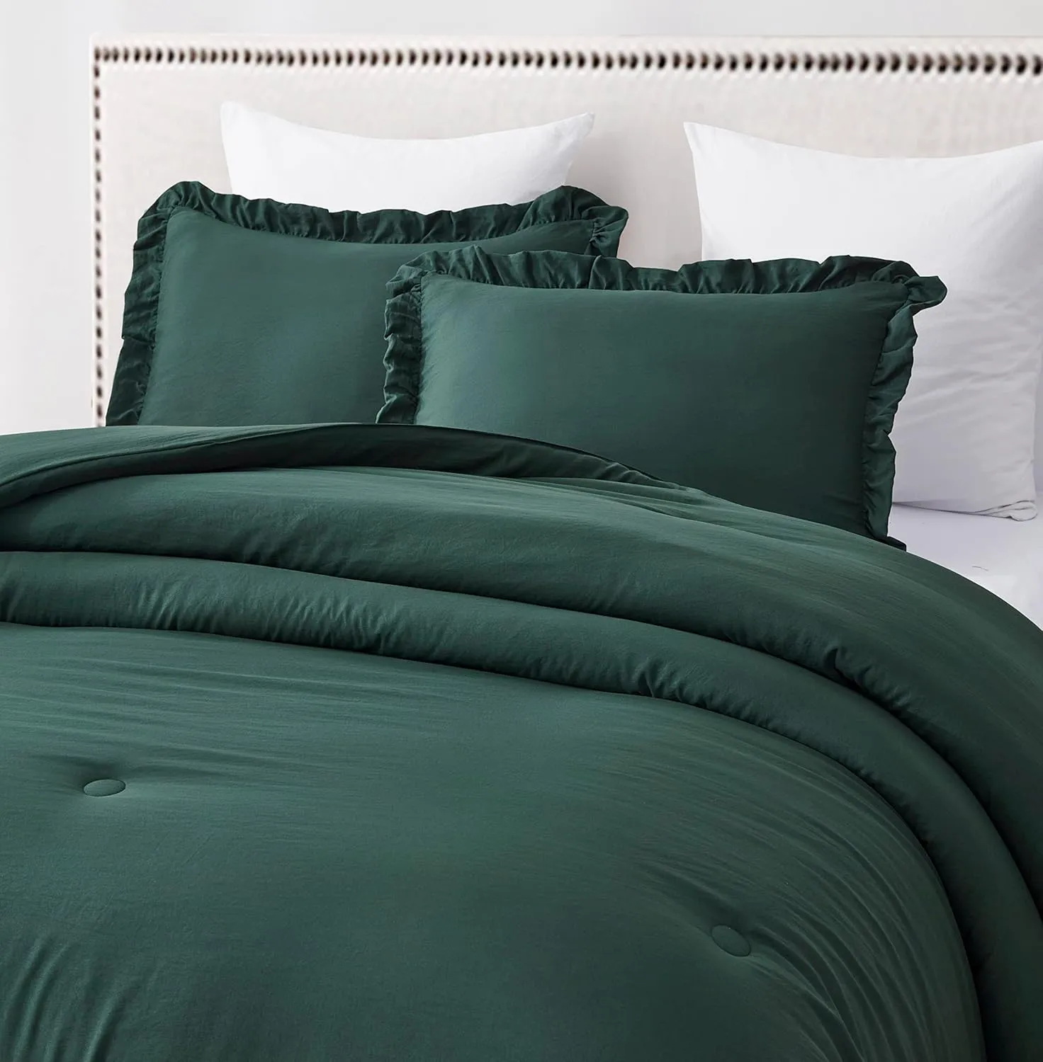 Chezmoi Collection Nora Emerald Green Comforter Set Queen Size 3-Piece Lightweight Fluffy Soft Lightweight Bedding Ruffled Edge Trim Stone-Washed Microfiber Comforter Set for All Season
