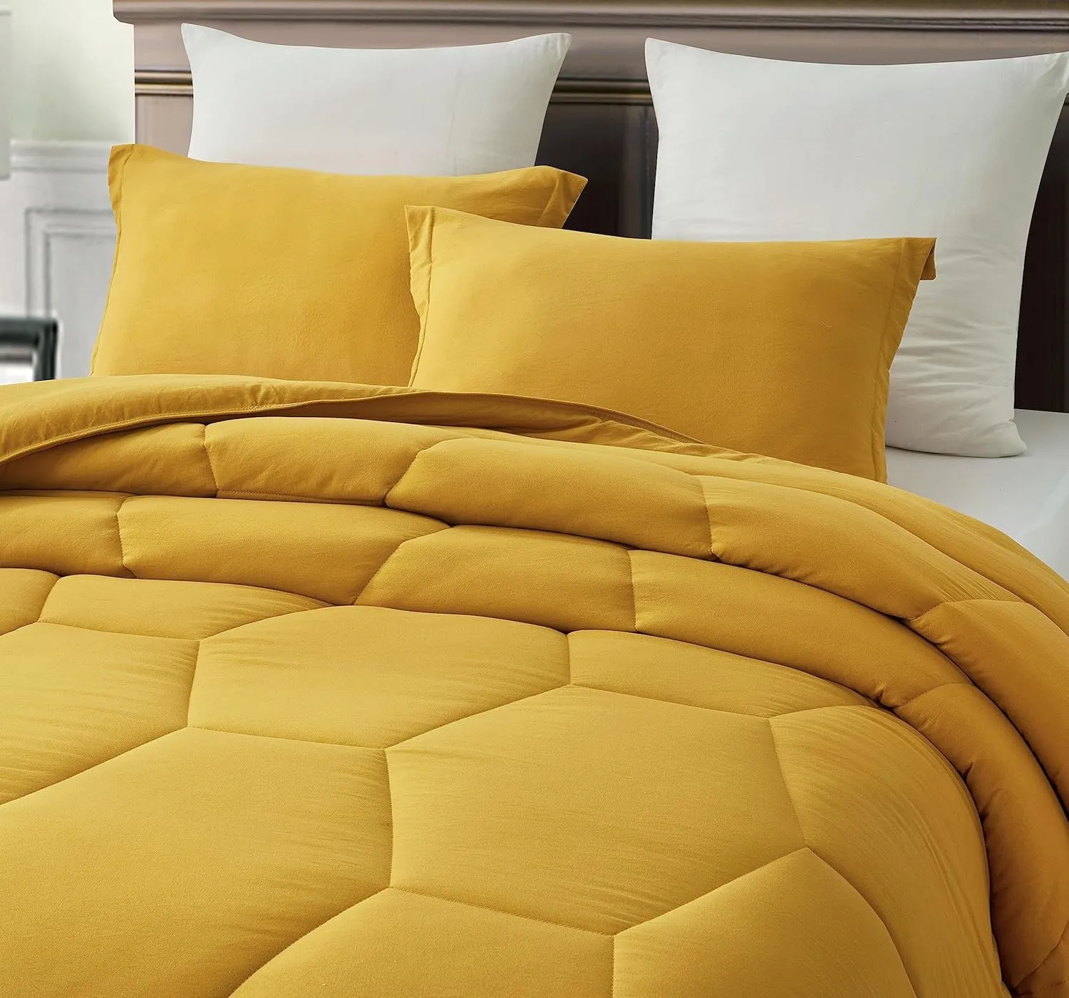 Chezmoi Collection Vero Mustard Yellow Comforter Set Oversized King Size 3-Piece Fluffy Soft Lightweight Bedding Honeycomb Geometric Quilted Stone-Washed Microfiber Comforter Set for All Season