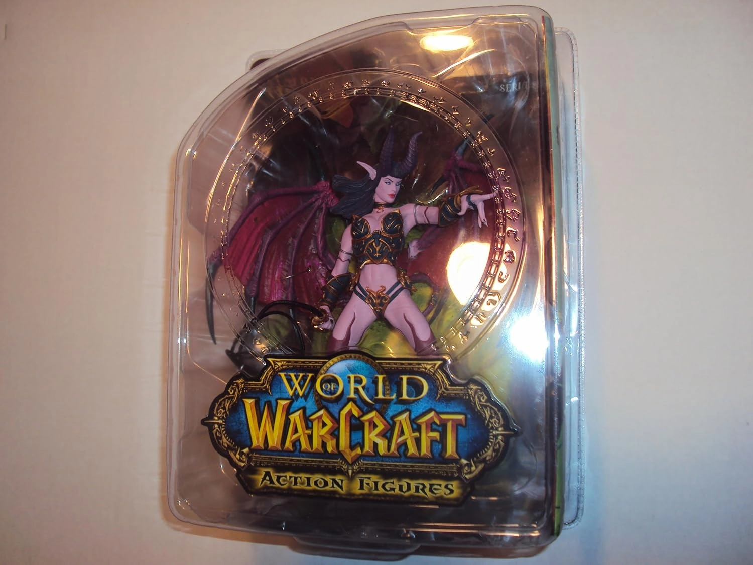 DC Comics World of Warcraft Series 4: Succubus Demon: Amberlash Action Figure