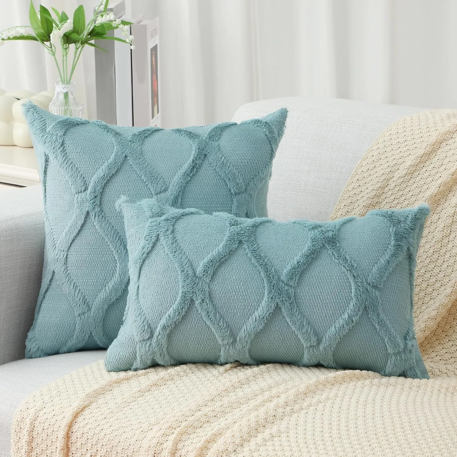 decorUhome Throw Pillow Covers 20x20 Inch Set of 2, Soft Plush Faux Fur Wool Aqua Couch Pillow Covers, Decorative Neutral Pillow Cases for Bed Sofa Living Room Home Decor