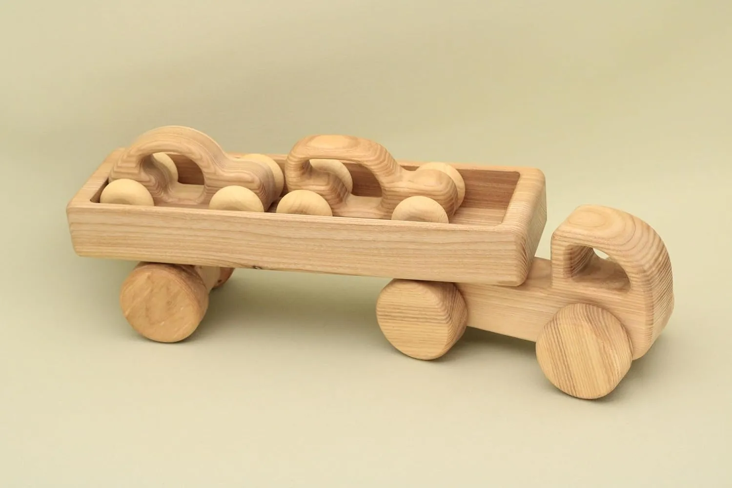 Free Shipping Handmade Organic Natural Wooden Car with Trailer Montessori and Waldorf Educational Vehicles Perfect Gift for Little Boys and Girls Lotes Toys
