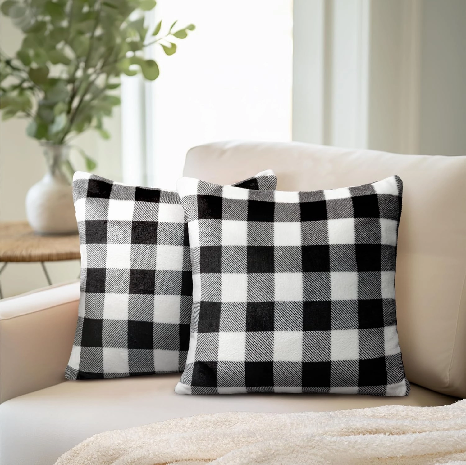 PAVILIA Checker Plaid Throw Pillow Covers 20x20 Set of 2, Decorative Pillow Cases Bed Sofa Couch, Boho Aesthetic Accent Decor Cushion Bedroom Living Room, Velvet Square Euro Sham Covers, Black White