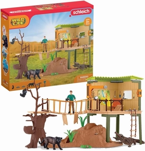 Schleich Wild Safari Ranger Adventure Station - Wildlife Action Playset with Alligator, Panther, Safari Base, Guide Figurine, and More, Gift for Boys and Girls Ages 3 