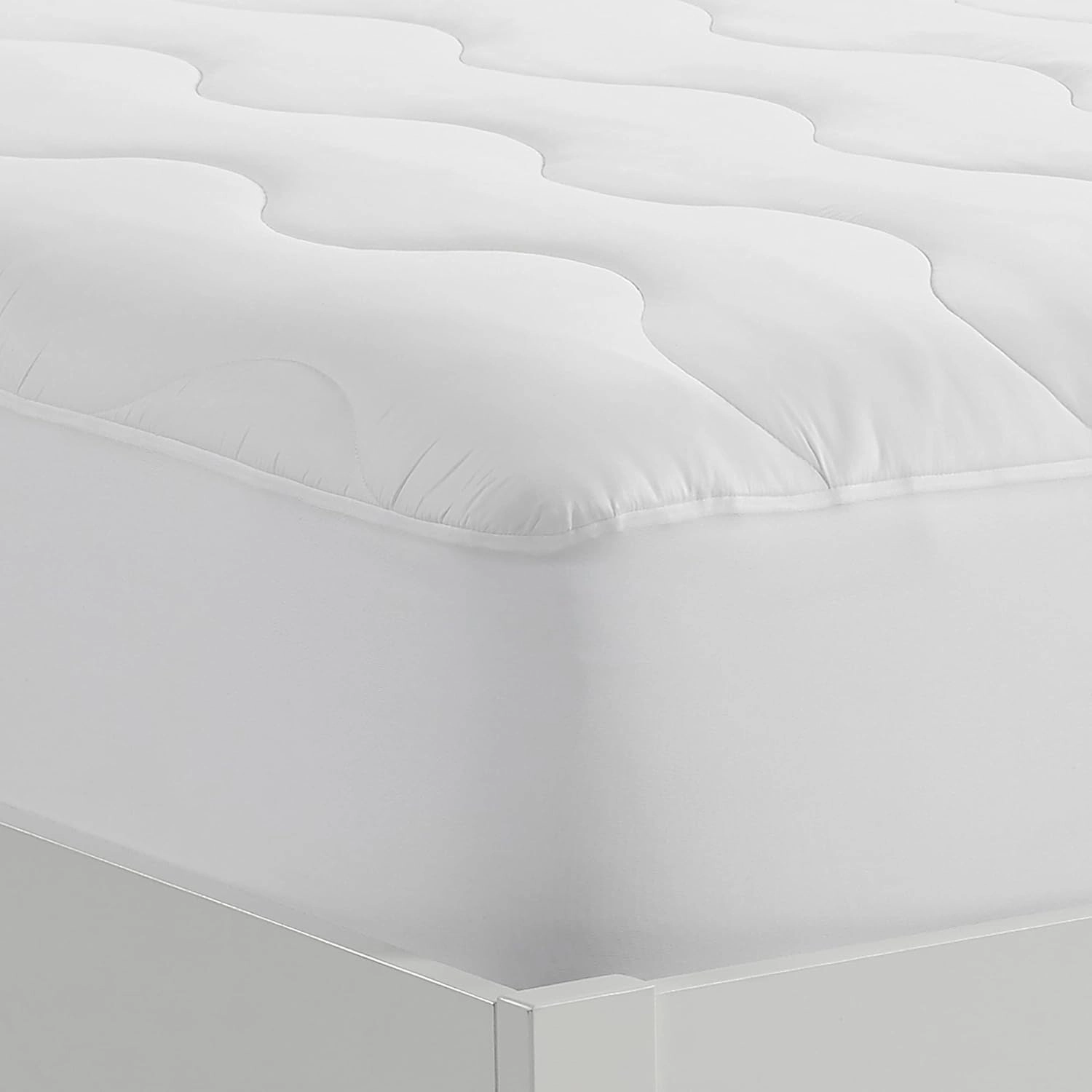 Serta Air Dry Extra Comfort Performance Fabric Quilted Mattress Pad, Cooling and Breathable Mattress Cover, Moisture Wicking Protection with 15" Deep Pocket, California King, White