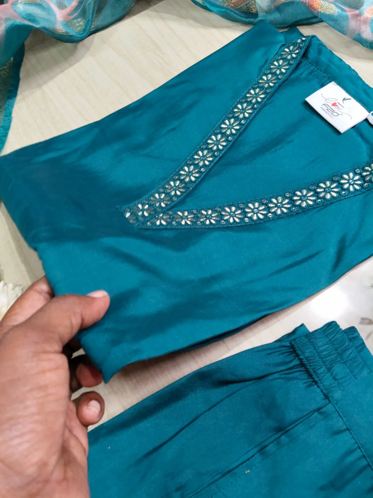shiny dupatta set SSD05
