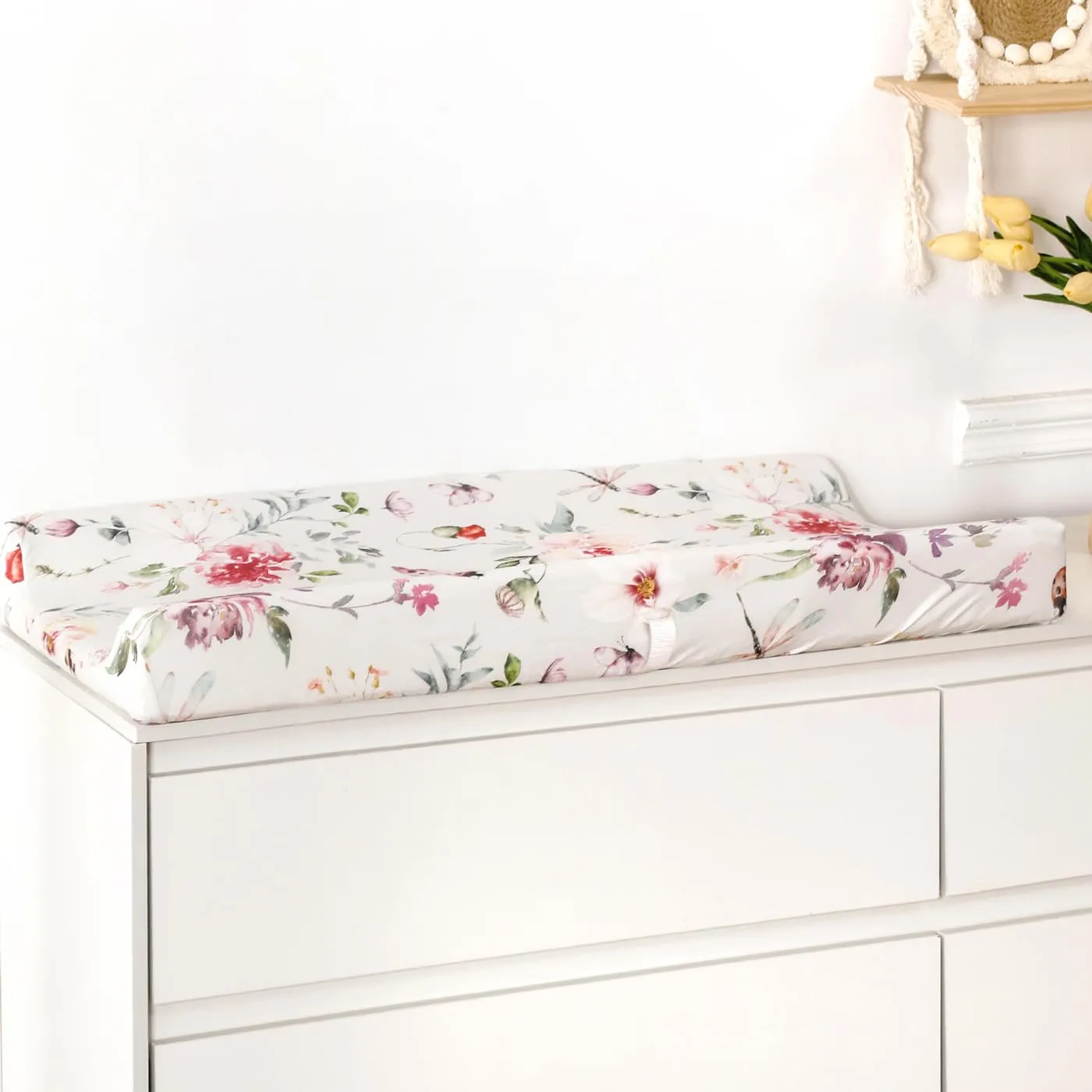 Stretch Ultra Soft Jersey Knit Changing Pad Cover Set 2 Pack, Change Table Pad Covers Fit 32"/34" x 16" Pads Safe and Snug, Pretty Flowers and Insects Pattern for Baby Girls