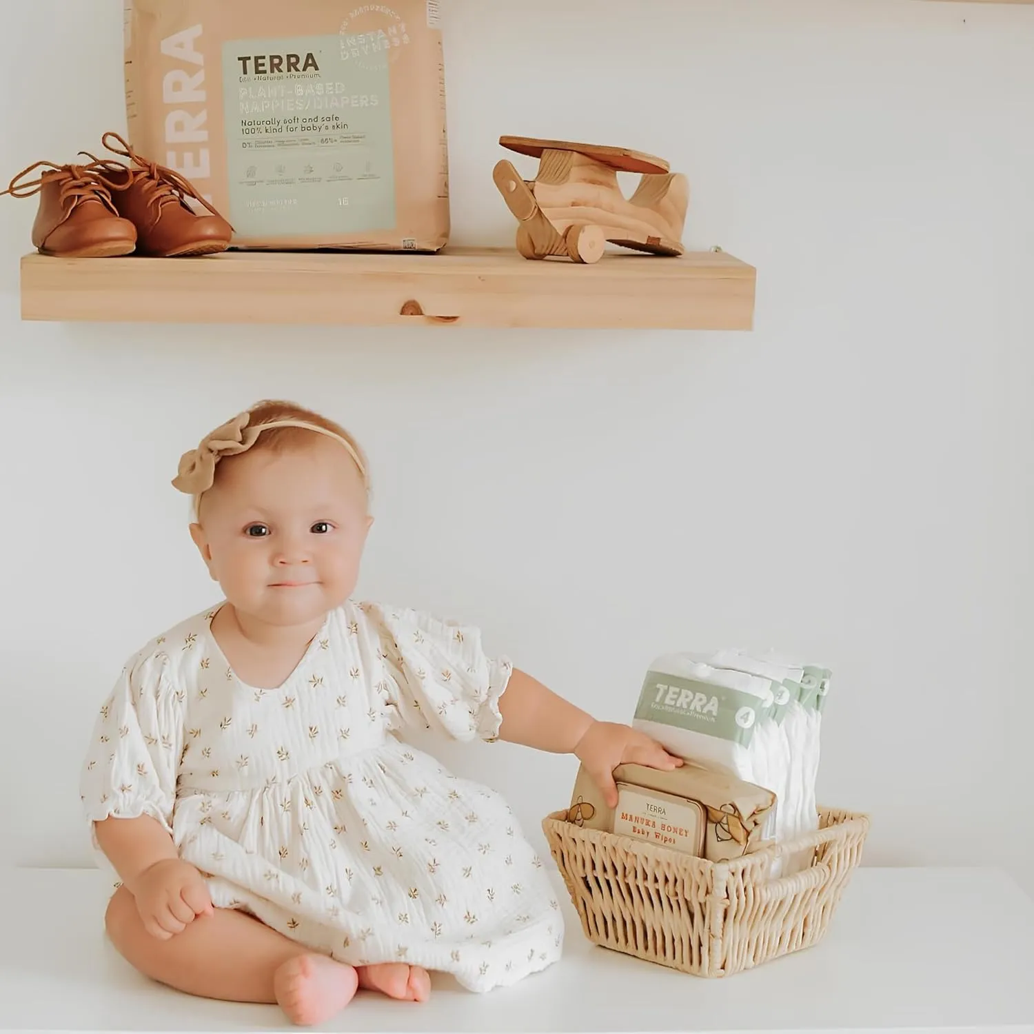 Terra Size 5 Diapers: 85% Plant-Based Diapers, Ultra-Soft & Chemical-Free for Sensitive Skin, Superior Absorbency for Day or Nighttime Diapers, Designed for Toddlers 28-39 Pounds, 16 Count