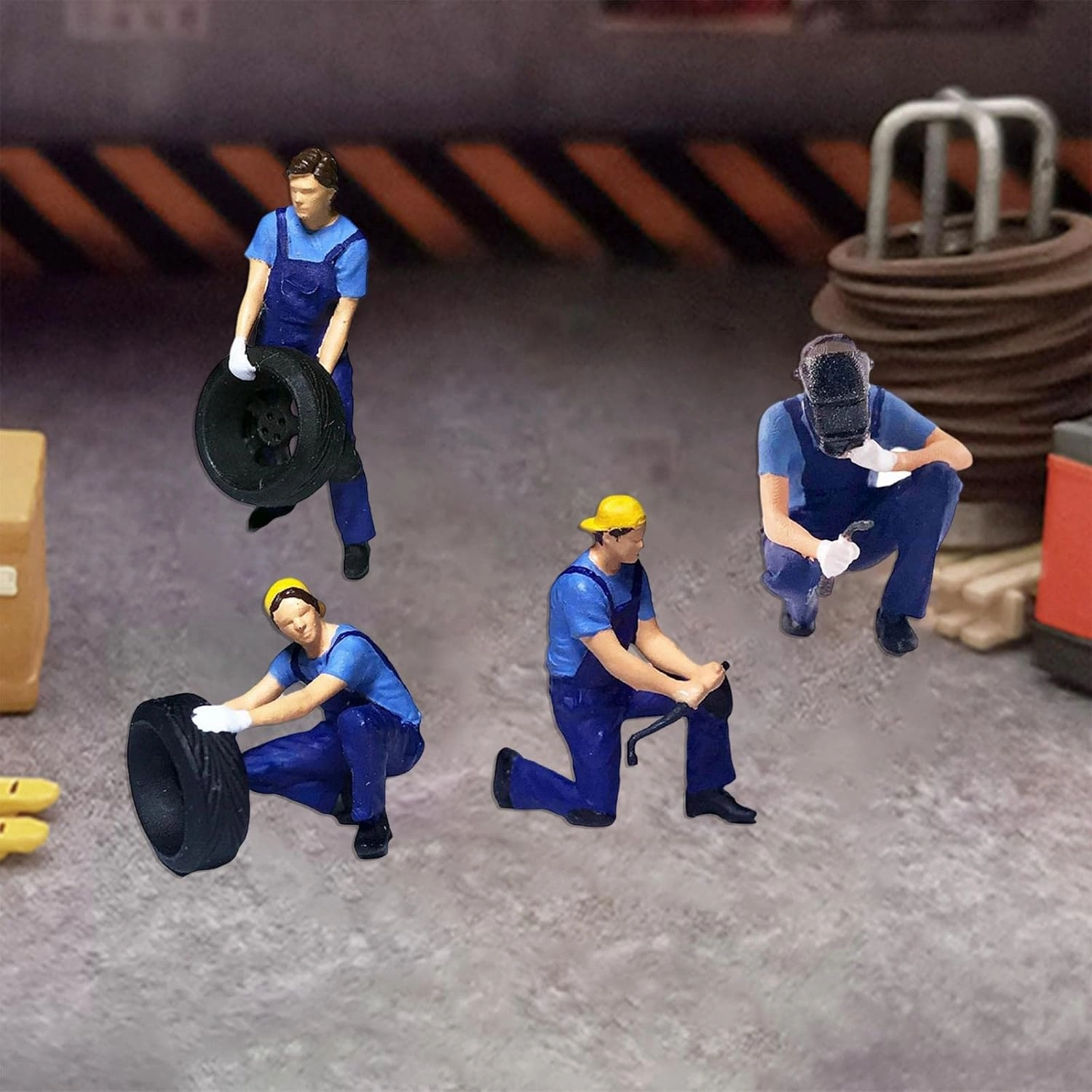 Yiju Hand Painted 1/64 Miniature People Figurines for Garage Scenes, Car Models, Diorama, Micro Landscape Decor, DIY Projects - Blue B
